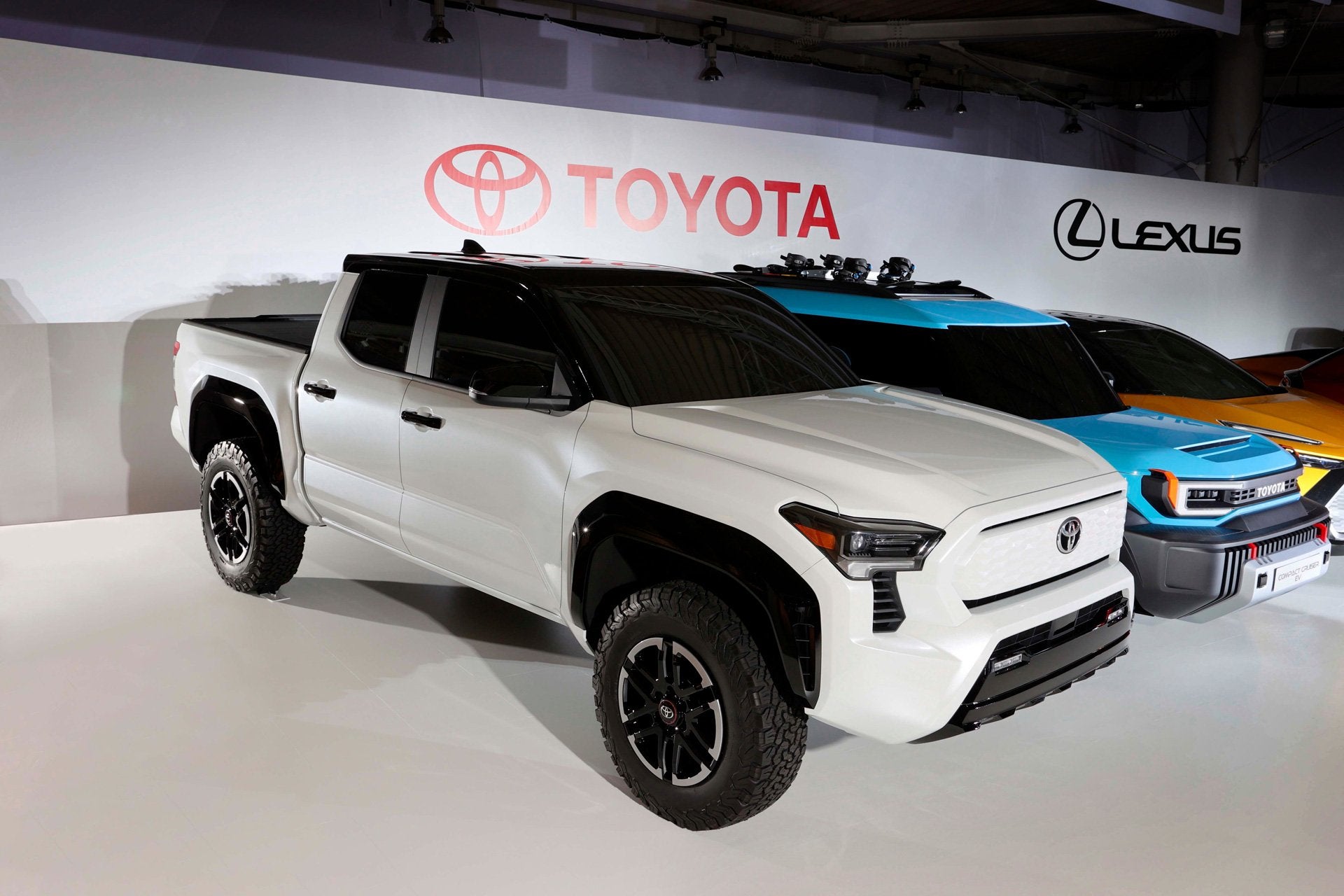 2024-toyota-tacoma-the-menu-gets-larger-with-gas-hybrid-and-electric